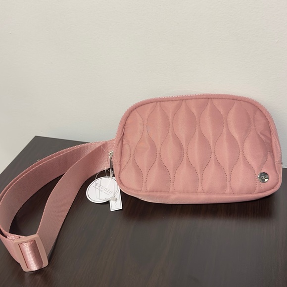 Pink Belt Bag/Fanny Pack - Picture 1 of 5